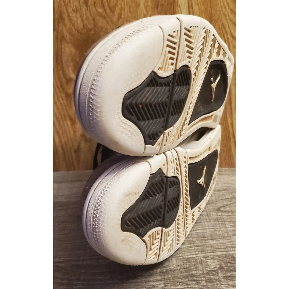 Air Jordan 4 Retro Modern Athletic Shoes Youth Size‎ 4Y Black